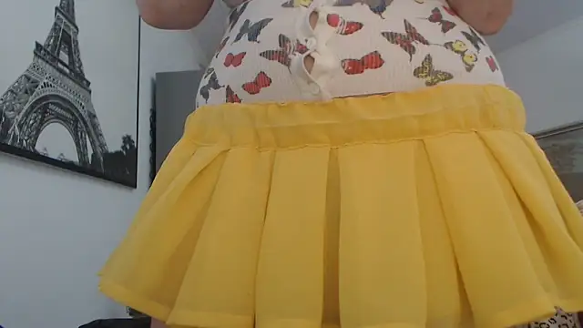 AnnaBellaLuckyXOXO online show from March 25, 2026, 12:22 pm