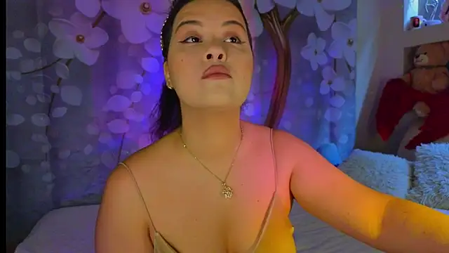Snapshot of Malika_uAngel chatting on March 6, 2025, 11:42 pm Malika uAngel online show from March 6, 2025, 11:42 pm