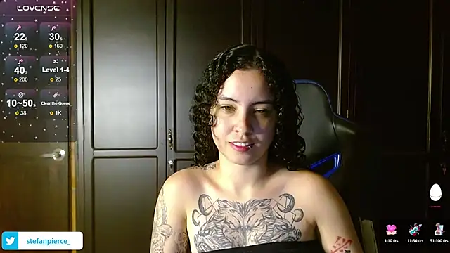 jaydensalvatore  online show from January 16, 2025, 9:40 pm