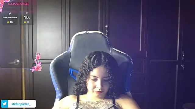 jaydensalvatore  online show from July 15, 2026, 10:37 pm