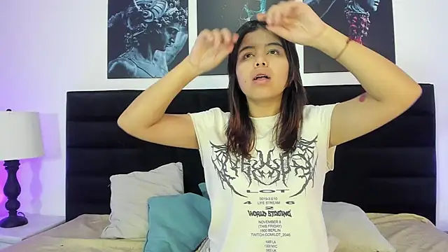 SabinaMerchetti online show from September 22, 2025, 11:56 am