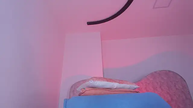 Snapshot of naomi_kyse chatting on June 22, 2026, 3:25 am naomi kyse online show from June 22, 2026, 3:25 am