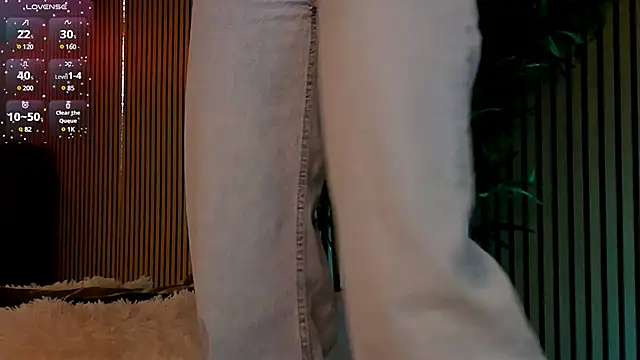 Avril Cyrus online show from February 22, 2025, 10:18 am