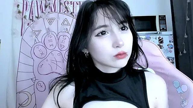 Snapshot of Holy420lolii chatting on July 22, 2026, 7:05 pm Holy420lolii online show from July 22, 2026, 7:05 pm