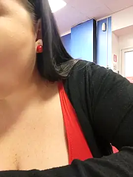 GeorgiaLerox online show from February 28, 2025, 1:14 pm