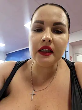 GeorgiaLerox online show from September 12, 2025, 11:32 am