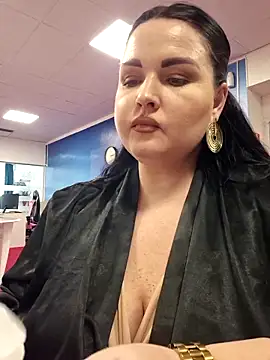 GeorgiaLerox online show from January 19, 2026, 1:15 pm