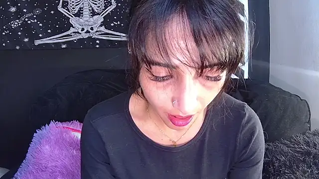 EvangelineCors online show from March 8, 2025, 6:58 pm