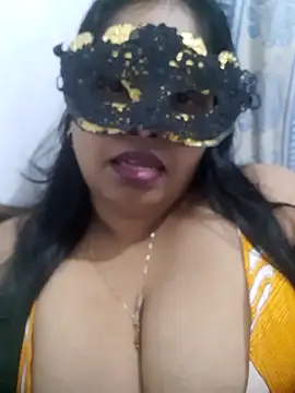 chubby wife online show from November 17, 2025, 3:51 pm