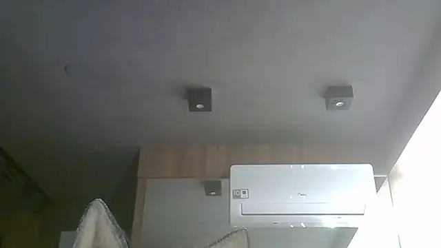 Skinny-Kitten online show from December 22, 2025, 12:18 am