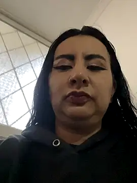 Abril Luv online show from September 20, 2025, 11:00 am