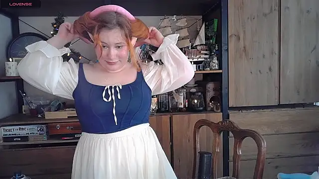 FluffyRainbowKity online show from December 5, 2025, 11:08 am