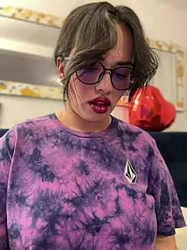 Snapshot of andra_rose chatting on February 3, 2025, 11:26 pm andra rose online show from February 3, 2025, 11:26 pm