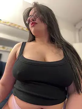 Snapshot of andra_rose chatting on March 7, 2025, 11:49 pm andra rose online show from March 7, 2025, 11:49 pm