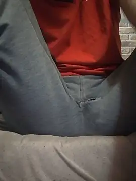 Adamvarga0318 online show from February 20, 2025, 12:25 pm