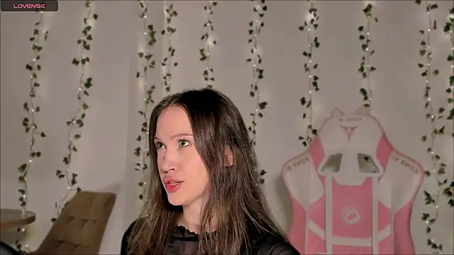 Snapshot of Amelia_Lein chatting on November 22, 2025, 12:20 am Amelia Lein online show from November 22, 2025, 12:20 am