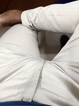 adicma123 online show from March 6, 2026, 4:53 am