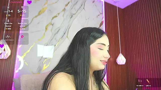 haylie  online show from December 31, 2024, 6:27 am