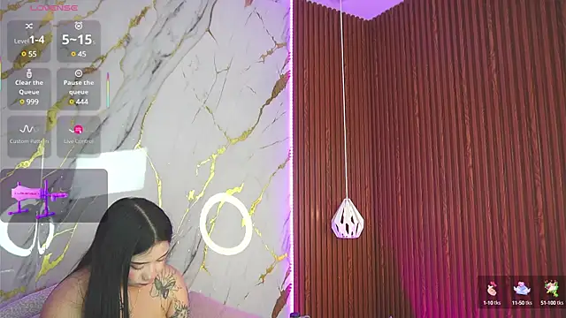 haylie  online show from February 21, 2025, 5:56 am