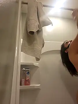 lofibunni online show from February 15, 2026, 3:25 am