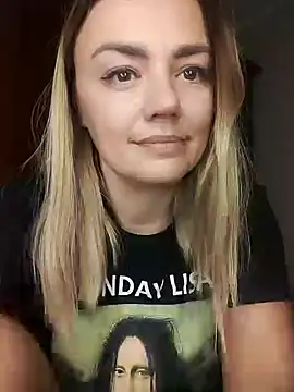 KrissSexi online show from September 19, 2025, 5:57 pm