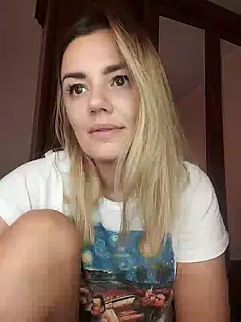 KrissSexi online show from September 21, 2025, 6:37 am