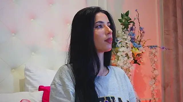 AmeliaJune online show from April 9, 2026, 12:21 am