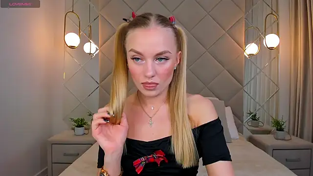 Barbie Lis online show from March 5, 2025, 12:27 am