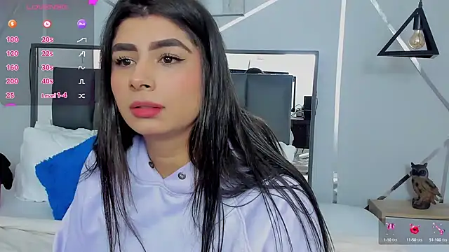 ZiaCalifa online show from February 5, 2025, 12:06 pm