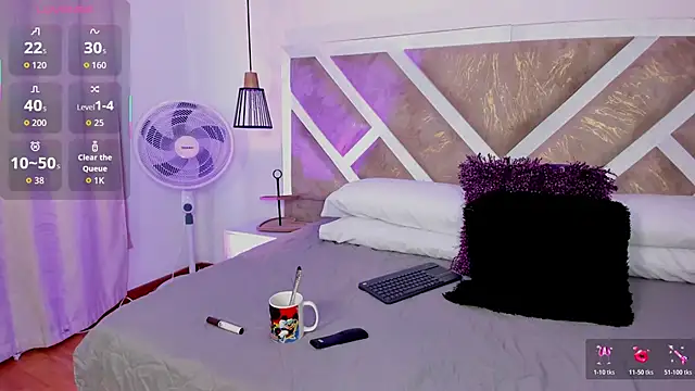 ZiaCalifa online show from March 20, 2026, 11:48 am