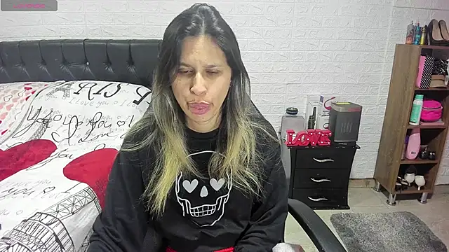 lauren ashlee online show from January 3, 2025, 2:19 pm