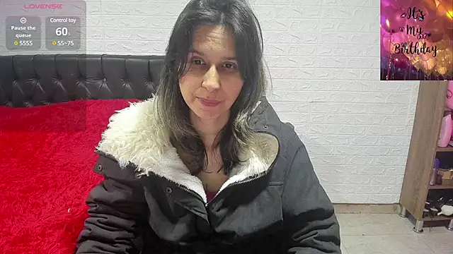 lauren ashlee online show from February 1, 2025, 5:16 pm