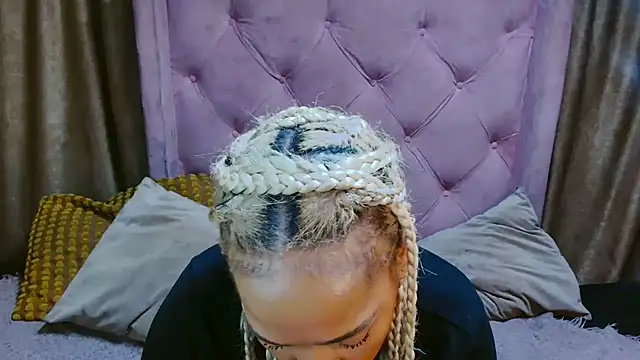 AFRICANGODDESSXXX online show from June 18, 2026, 9:41 pm