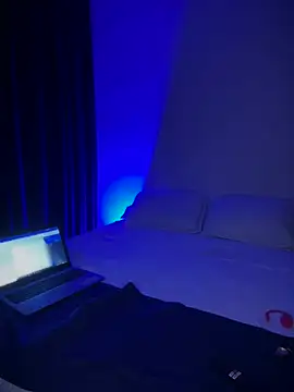 Insane Issa online show from March 9, 2025, 1:25 am