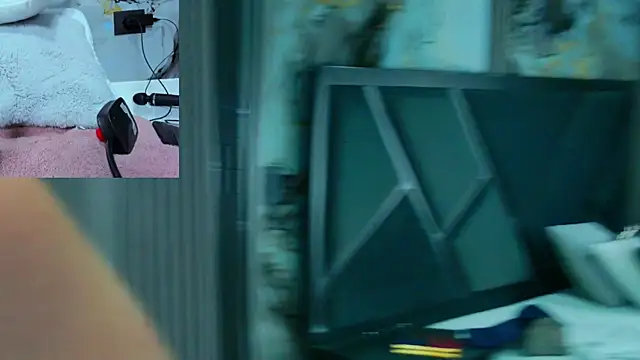 Snapshot of NathaxaLeans chatting on October 20, 2025, 11:54 am NathaxaLeans online show from October 20, 2025, 11:54 am