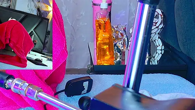 Snapshot of NathaxaLeans chatting on October 29, 2025, 11:56 am NathaxaLeans online show from October 29, 2025, 11:56 am