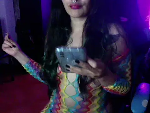 Snapshot of AngelaQueen_ chatting on February 8, 2025, 11:34 pm AngelaQueen online show from February 8, 2025, 11:34 pm