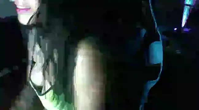 Snapshot of AngelaQueen_ chatting on February 24, 2025, 9:31 pm AngelaQueen online show from February 24, 2025, 9:31 pm