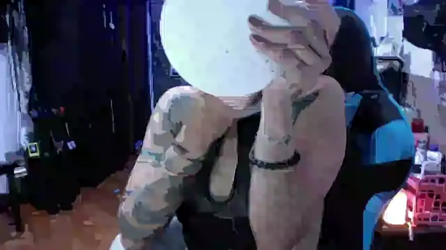 AngelaQueen  online show from January 8, 2026, 4:31 pm