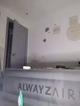 SlimBeenBadd1981 online show from September 10, 2025, 12:27 pm