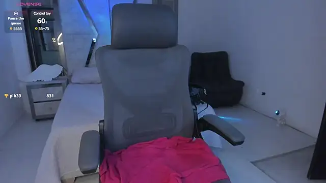 LunaBaker-1 online show from March 22, 2025, 12:17 am