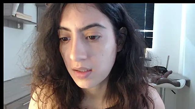 MIYESSI online show from September 11, 2025, 4:18 pm