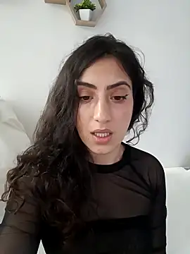 MIYESSI online show from April 2, 2026, 9:34 pm