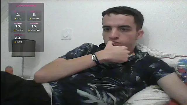 Tombgy07 online show from December 3, 2024, 8:17 pm