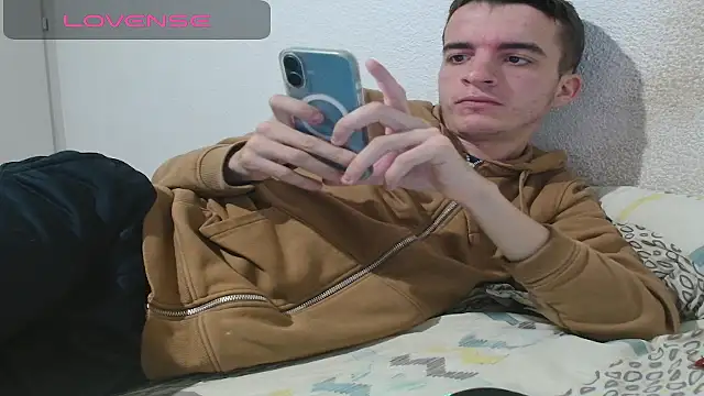 Tombgy07 online show from November 13, 2025, 8:30 pm