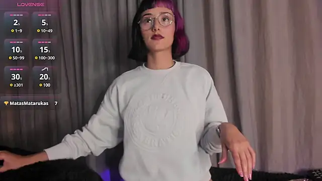 tati cardenas online show from February 28, 2025, 7:26 am