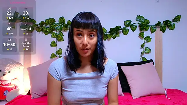 tati cardenas online show from October 15, 2025, 4:23 am