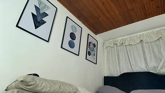 sam her online show from October 22, 2025, 9:03 pm