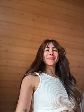 Snapshot of lauravasquez chatting on June 16, 2026, 7:55 am lauravasquez online show from June 16, 2026, 7:55 am