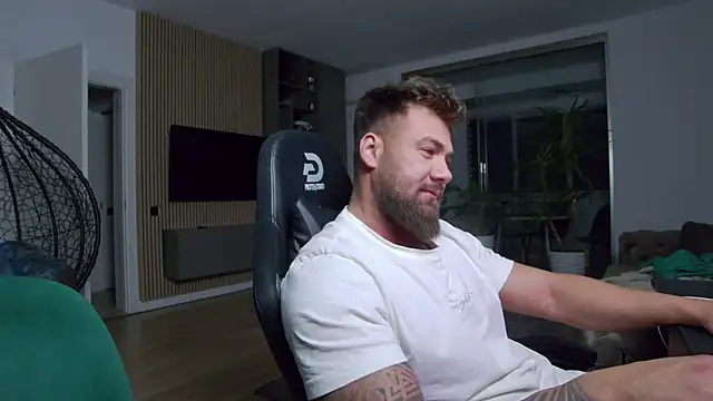 UbbeViking online show from February 14, 2025, 7:44 pm